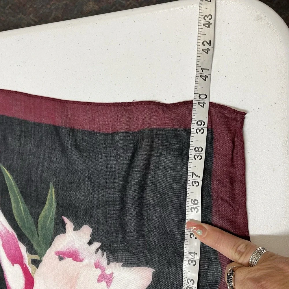 J Jill Scarf Wrap Black Floral Lightweight‎ Rayon Dark Romantic Layer Office